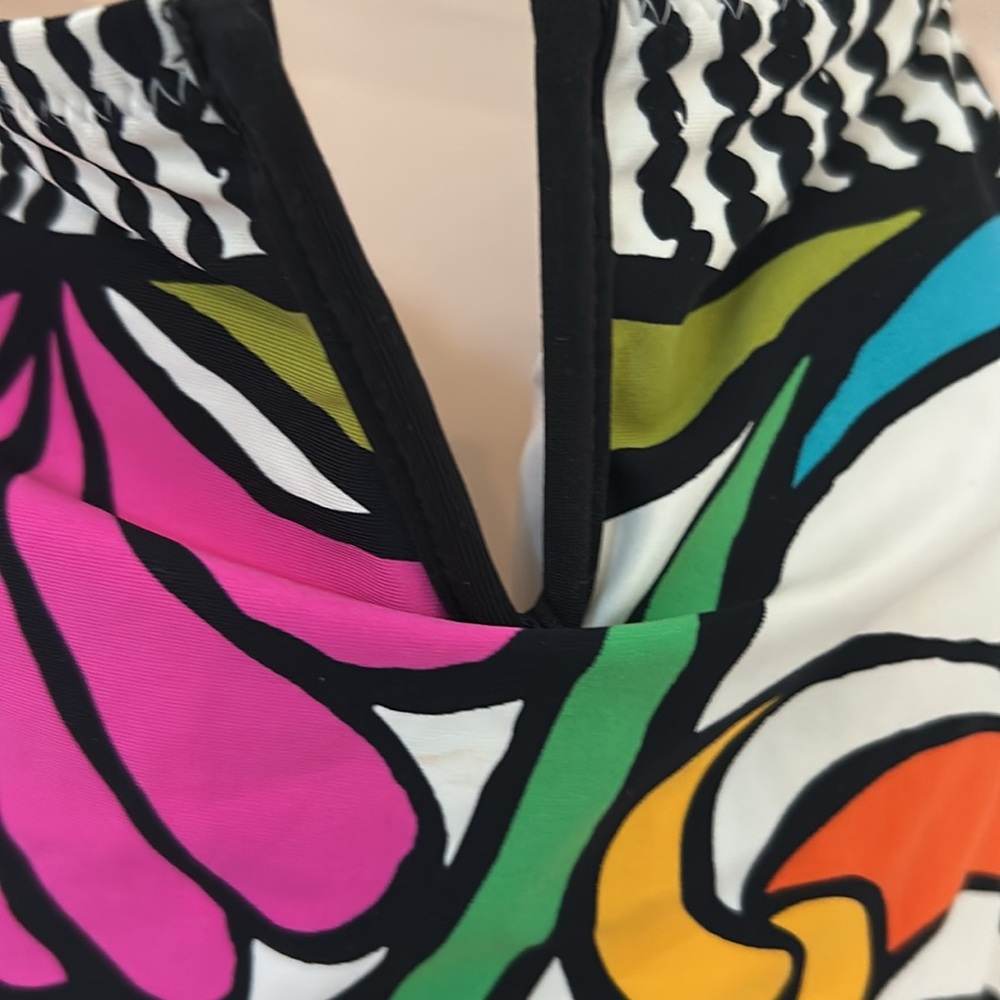 One piece bathing suit. - Picture 2 of 6